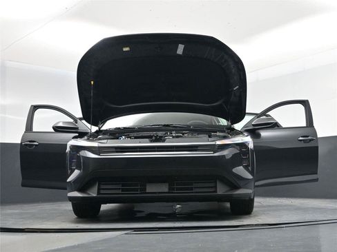 New 2025 Kia K4 LXS image 22