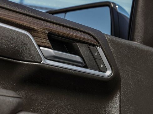 Used 2026 Chevrolet Silverado 1500 LT AWD/4WD image 57