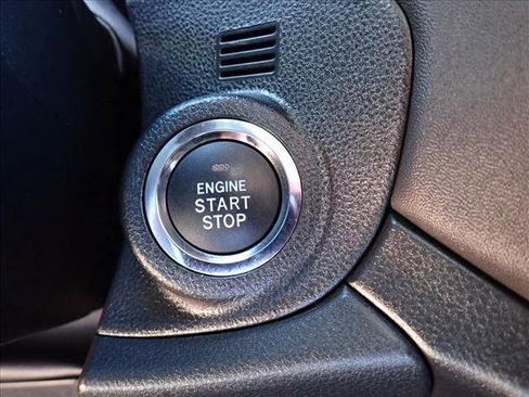 Used 2025 Subaru Outback Premium AWD/4WD image 18
