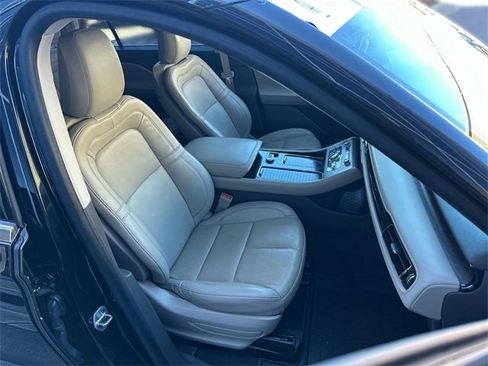Used 2023 Lincoln Aviator Reserve w/ Elements Package Plus image 29
