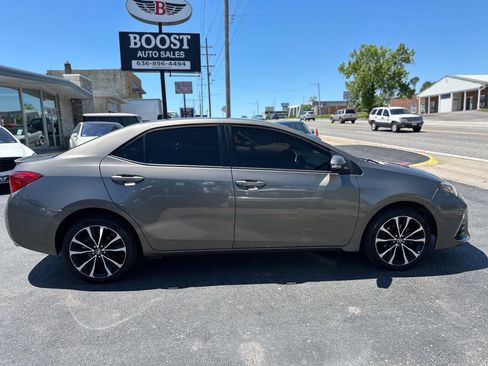 Used 2019 Toyota Corolla SE FWD image 8