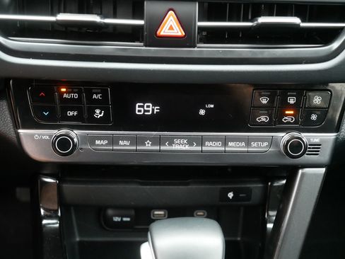Certified 2024 Kia Seltos EX AWD/4WD image 23