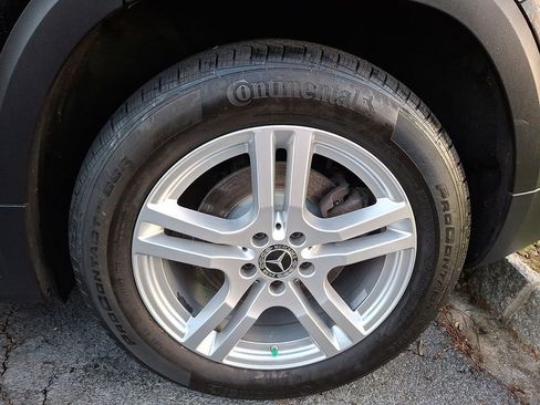 Used 2023 Mercedes-Benz GLB 250 4MATIC image 6
