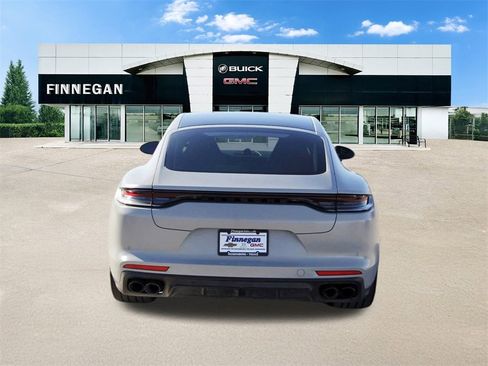 Used 2022 Porsche Panamera 4 image 6