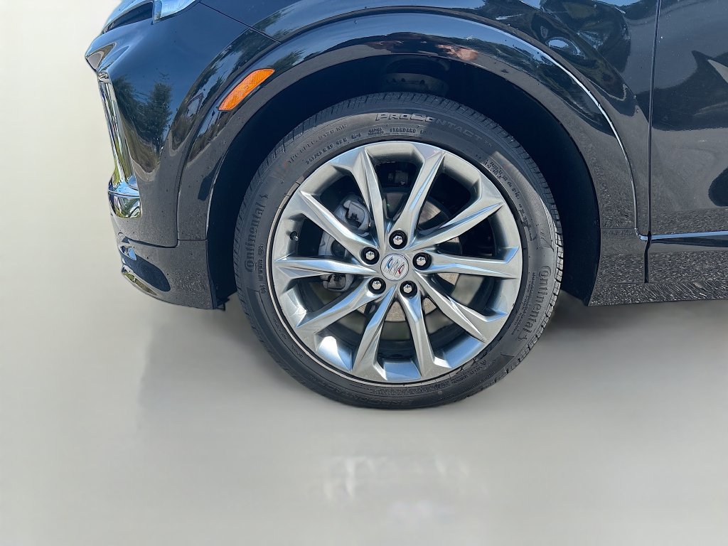 Used 2025 Buick Encore GX Avenir w/ Avenir Technology Package FWD image 13