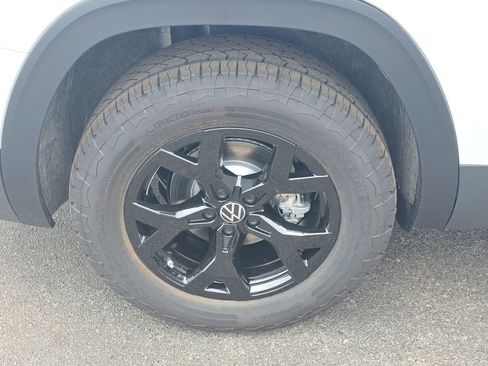 New 2026 Volkswagen Atlas Peak Edition AWD/4WD image 7