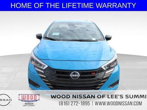 New 2025 Nissan Versa SR w/ Trunk Package image 2