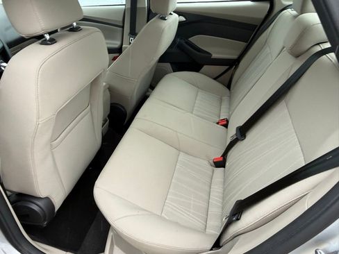 Used 2016 Ford Focus SE image 15