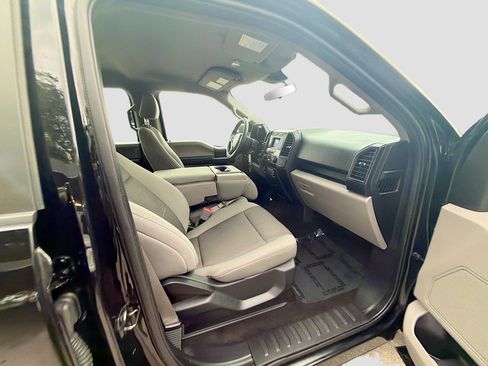 Used 2020 Ford F150 XL w/ Equipment Group 101A Mid AWD/4WD image 31