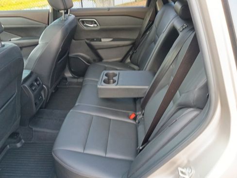 Used 2021 Nissan Rogue SL FWD image 34