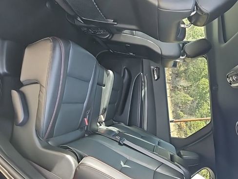 Used 2025 Dodge Durango GT image 17