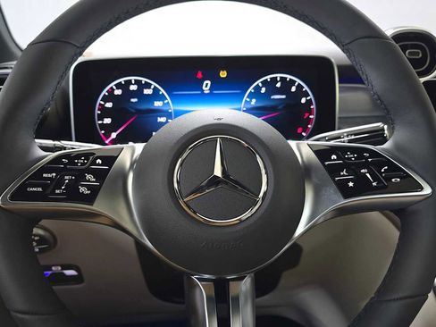 New 2026 Mercedes-Benz GLC 300 4MATIC image 27