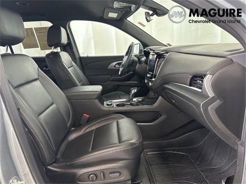 Used 2023 Chevrolet Traverse LT w/ LPO, Floor Liner Package image 18