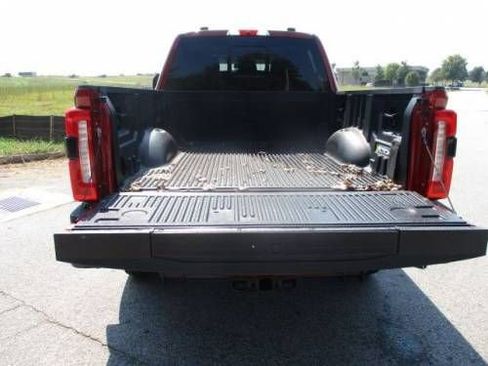 Used 2023 Ford F250 Lariat w/ Lariat Ultimate Package image 4