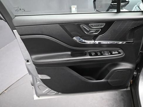 Certified 2022 Lincoln Corsair Reserve w/ Elements Package FWD image 21
