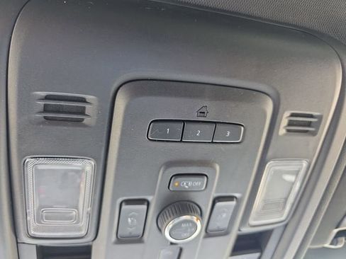 Used 2023 GMC Yukon XL AT4 w/ AT4 Premium Package image 27