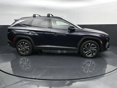 Used 2026 Hyundai Tucson Limited AWD/4WD image 9