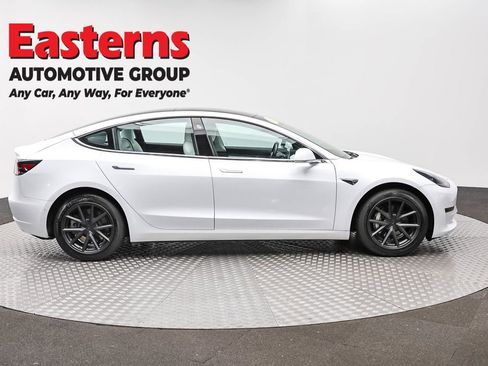 Used 2018 Tesla Model 3 Long Range AWD/4WD image 4