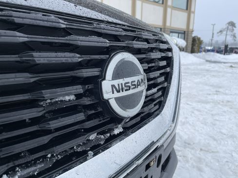 Used 2021 Nissan Rogue SV image 25