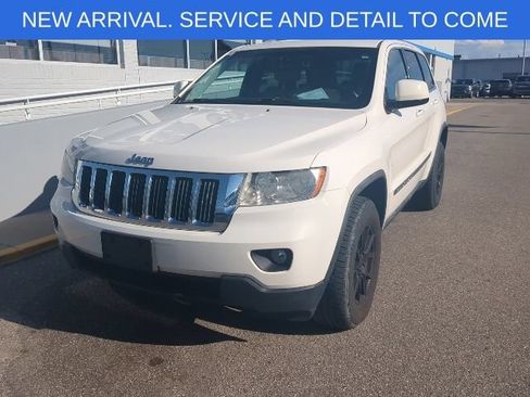 Used 2012 Jeep Grand Cherokee Laredo w/ Laredo E Group AWD/4WD image 13