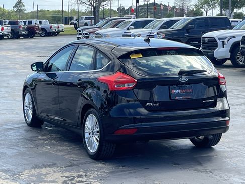 Used 2017 Ford Focus Titanium FWD image 10