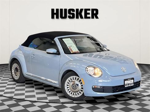 Used 2014 Volkswagen Beetle 1.8T image 1