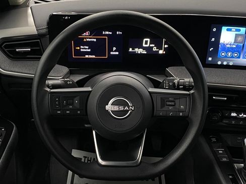 Used 2026 Nissan Kicks SV w/ SV Premium Package AWD/4WD image 14