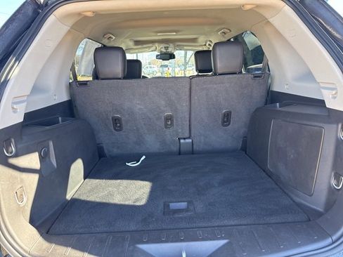 Used 2017 GMC Terrain SLT w/ Nightfall Package image 12