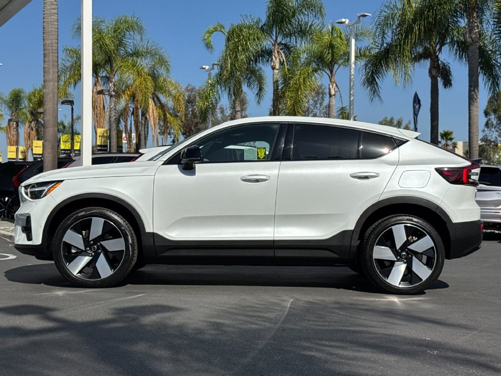 Certified 2023 Volvo C40 P8 Recharge Ultimate w/ Protection Package Premier AWD/4WD image 2