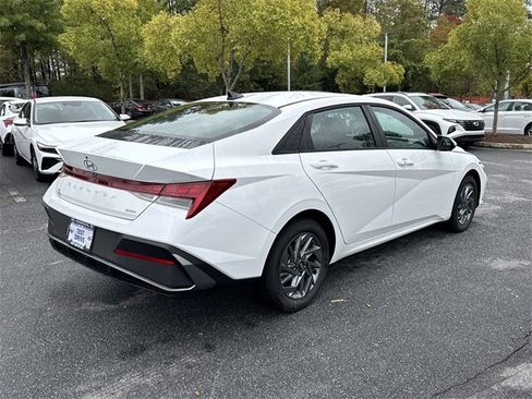 New 2026 Hyundai Elantra Blue image 7