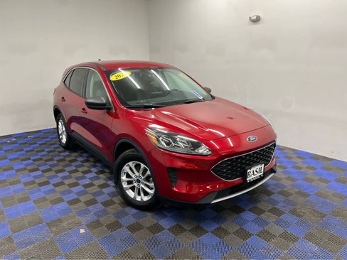 Used 2022 Ford Escape SE w/ Cold Weather Package image 28