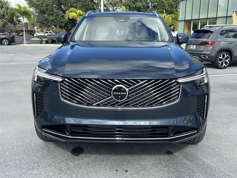 New 2026 Volvo XC90 T8 Ultra image 3