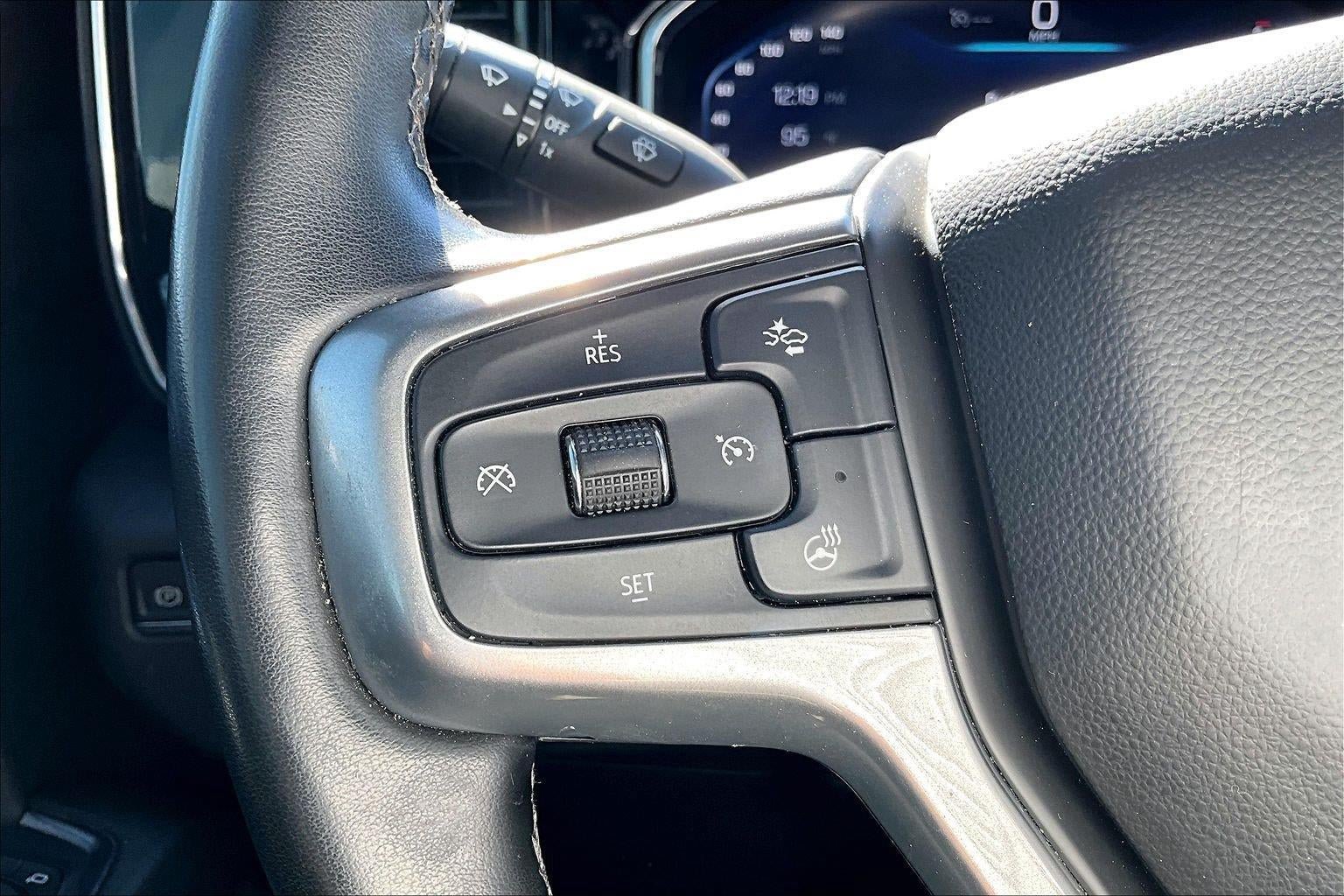 Used 2024 Chevrolet Silverado 1500 LT AWD/4WD image 19