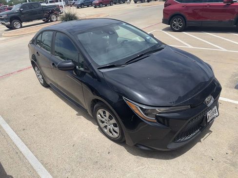 Used 2020 Toyota Corolla LE FWD image 4
