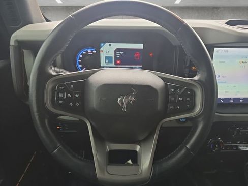 Used 2022 Ford Bronco Badlands image 21