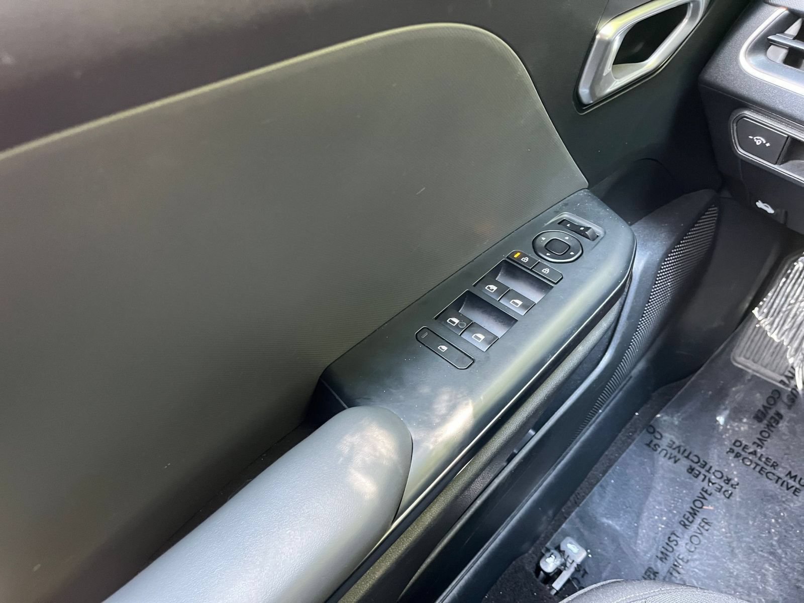 Used 2025 Kia K4 FWD image 21