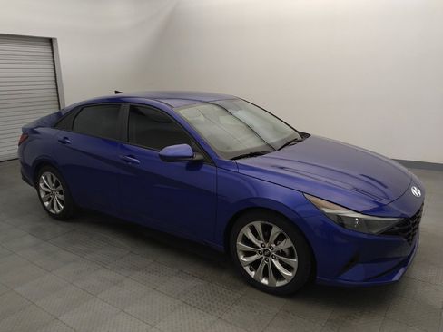 Used 2023 Hyundai Elantra SEL FWD image 11
