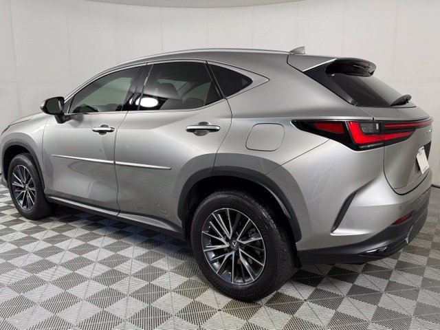 Used 2025 Lexus NX 250 FWD w/ Accessory Package (P2) image 4