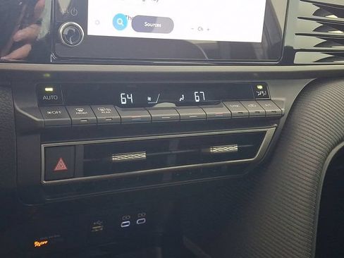 Certified 2025 Toyota Camry SE w/ Convenience Package FWD image 20