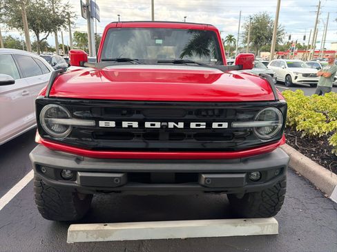 Used 2022 Ford Bronco Outer Banks AWD/4WD image 2
