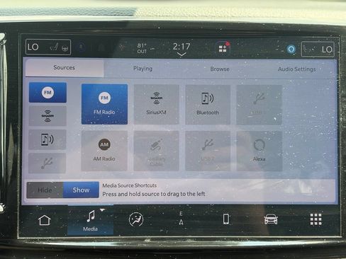 Certified 2025 Chrysler Pacifica Limited FWD image 39