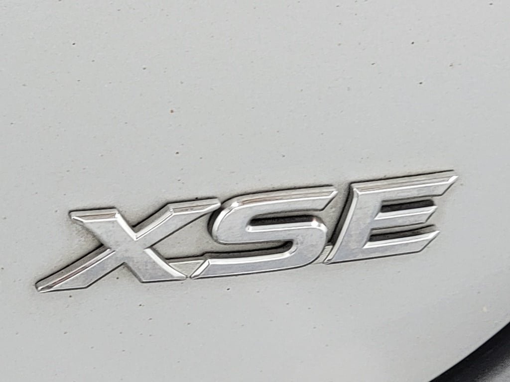 Used 2018 Toyota Camry XSE FWD image 10
