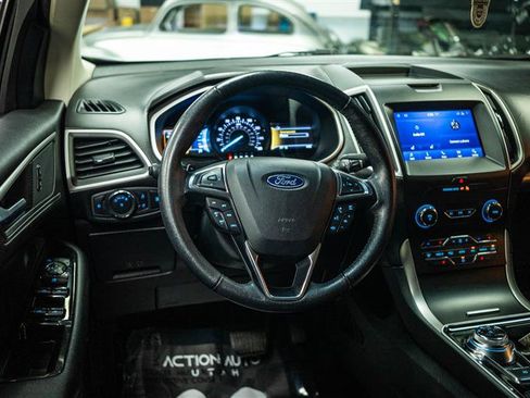Used 2020 Ford Edge SEL AWD/4WD image 15
