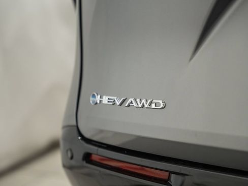 New 2026 Toyota Sienna Limited AWD/4WD image 7