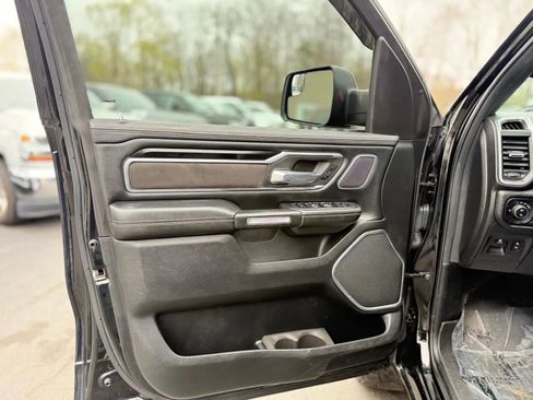 Used 2019 RAM 1500 Laramie image 37