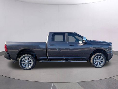 New 2026 RAM 2500 Laramie w/ Sport Appearance Package AWD/4WD image 6