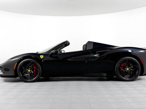 Used 2023 Ferrari F8 Tributo RWD image 3