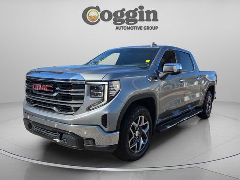 Used 2023 GMC Sierra 1500 SLT w/ SLT Premium Package image 1