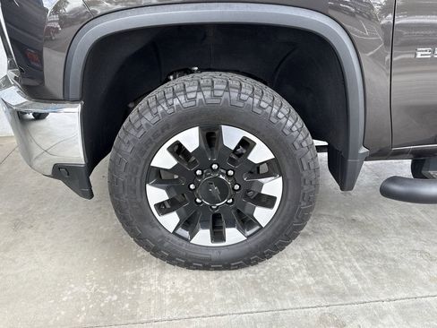 Used 2020 Chevrolet Silverado 2500 LT w/ All Star Edition image 30