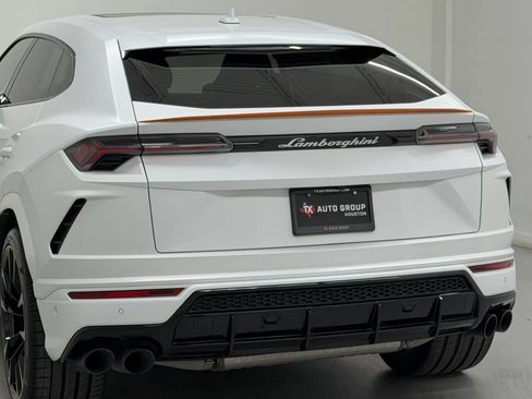 Used 2022 Lamborghini Urus AWD/4WD image 47